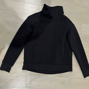 Lululemon funnel neck pullover